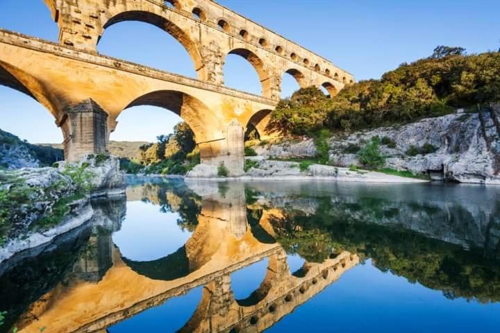La Clastre Location D'Un Studio Avec Piscine Et Clim Pres D'Uzes Bourdic Екстериор снимка